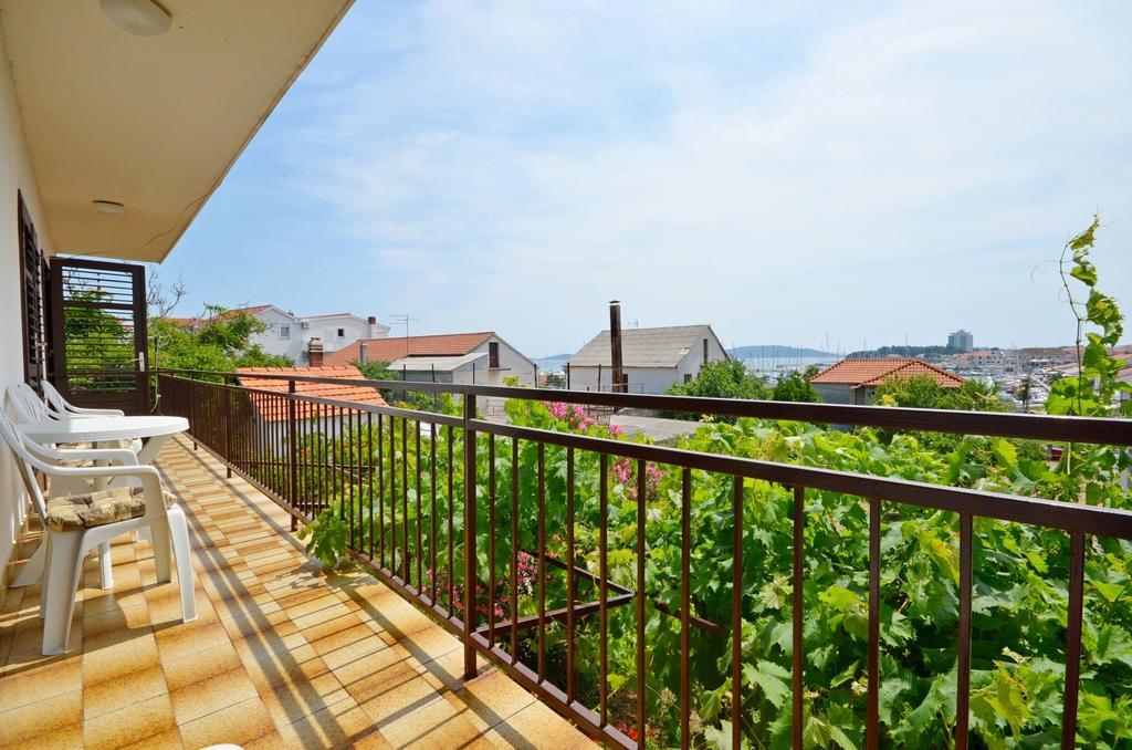 Apartments Marija Near Center Водице Екстериор снимка