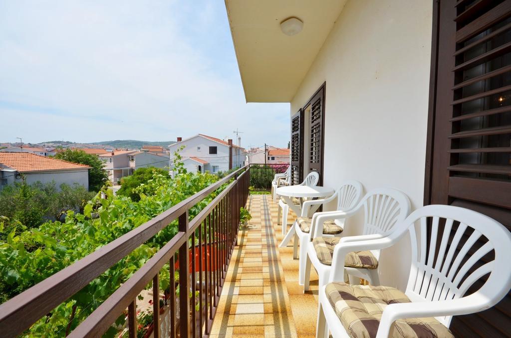 Apartments Marija Near Center Водице Екстериор снимка