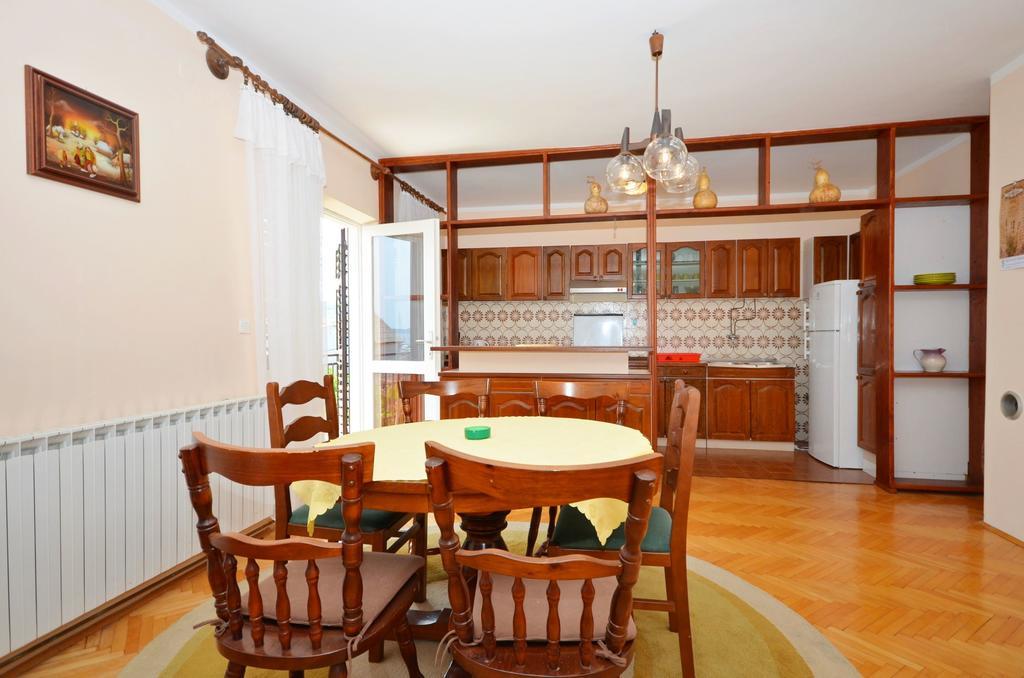 Apartments Marija Near Center Водице Екстериор снимка