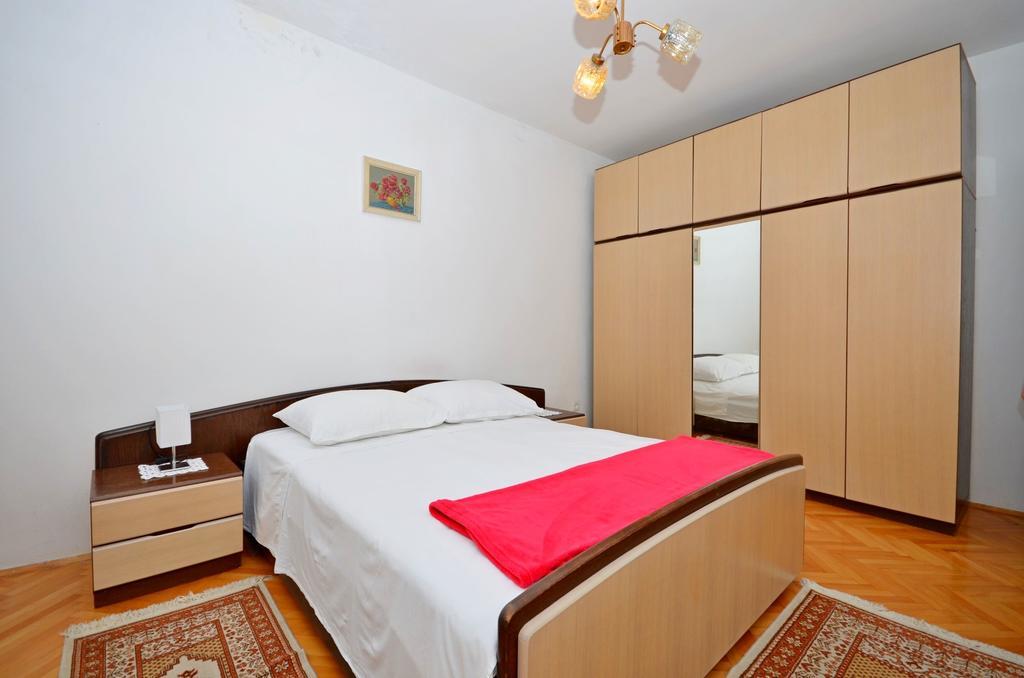 Apartments Marija Near Center Водице Екстериор снимка