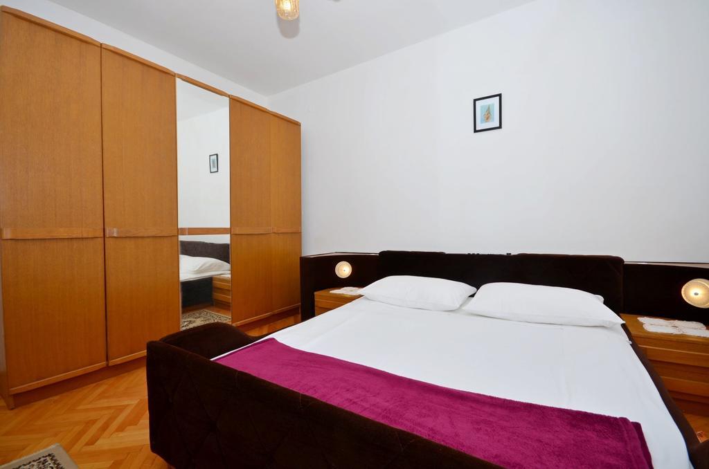 Apartments Marija Near Center Водице Екстериор снимка