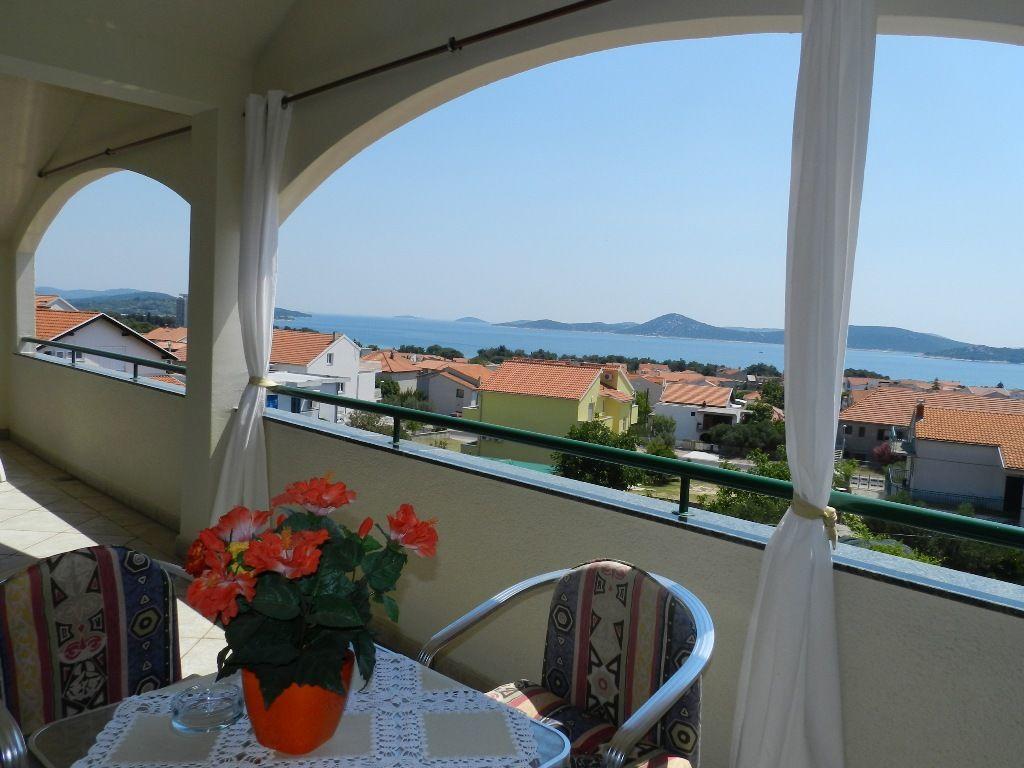 Apartments Marija Near Center Водице Екстериор снимка