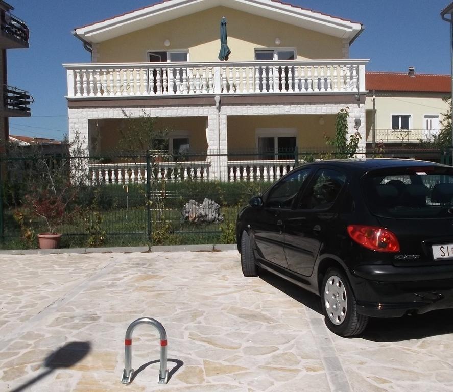 Apartments Marija Near Center Водице Екстериор снимка