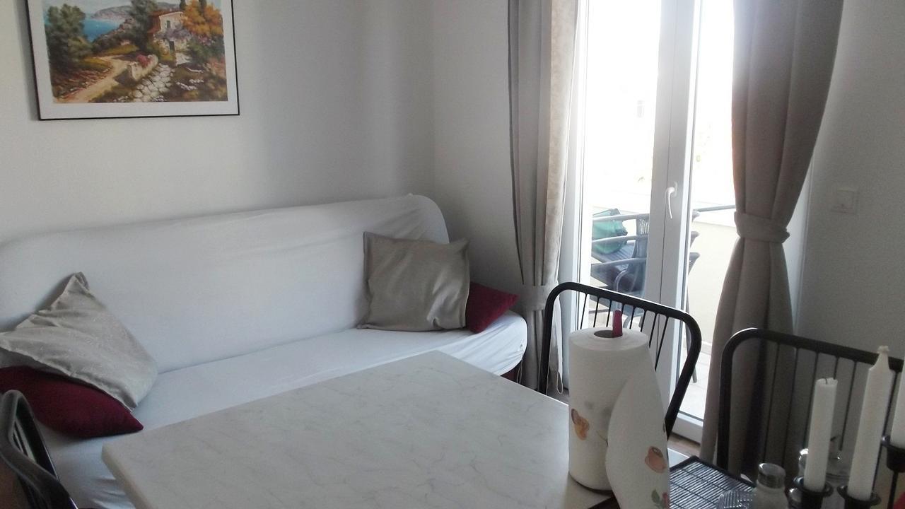 Apartments Marija Near Center Водице Стая снимка